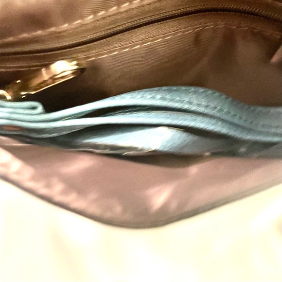 Winking Bear Crossbody and Wristlet Wallet 3 Piece Bundle - New - Picture 15 of 16